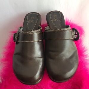 It's Ok Brown Mules Clogs Size 8.5